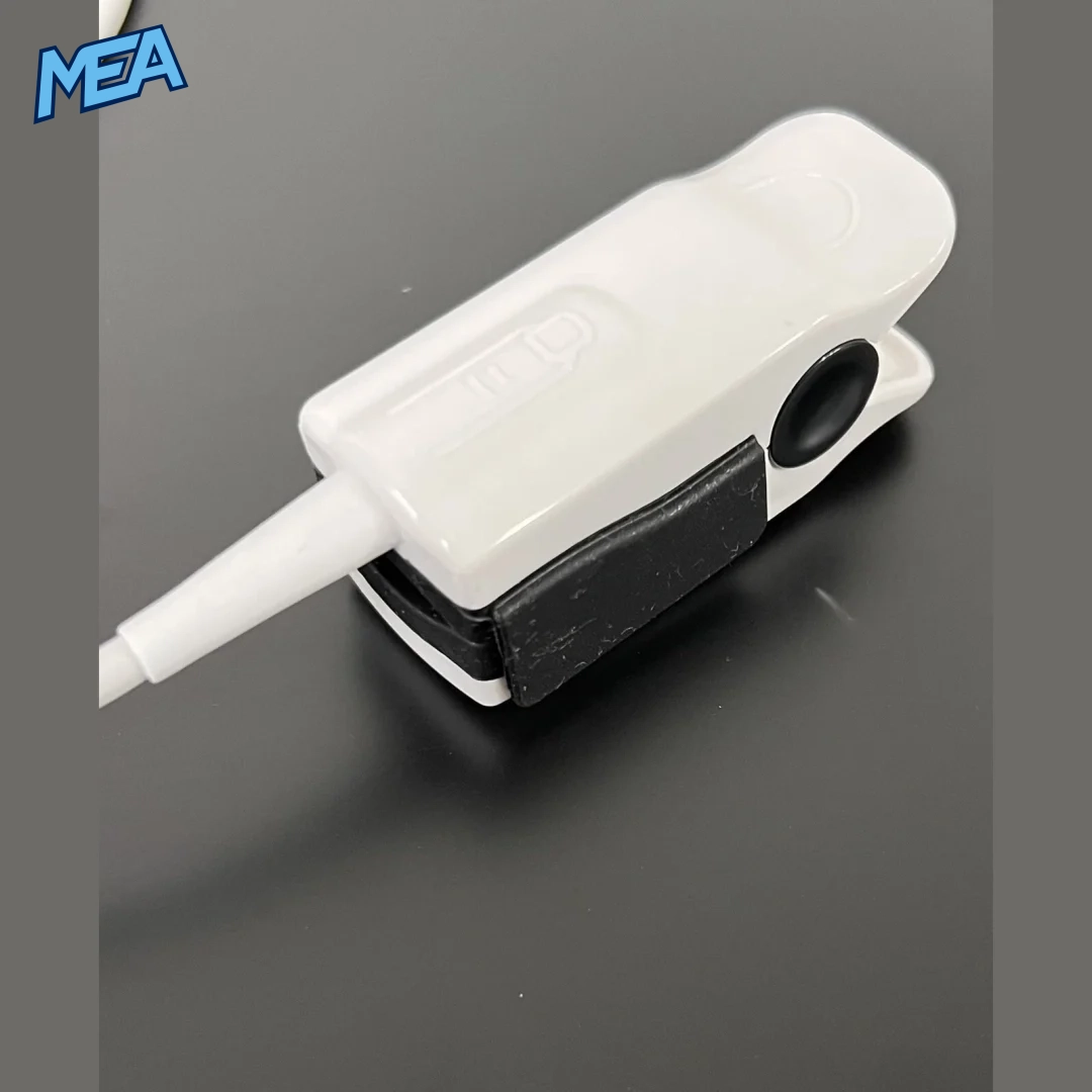 Masimo 4050 SpO2 sensor adult finger clip housing close-up