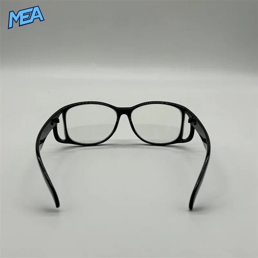PC13 A Type X-Ray Lead Glasses 0.75mm Pb with Side Shields Radiation Protective Eyewear With Hard Case 2 Side angle of radiation protective lead glasses with black frame and temple arms